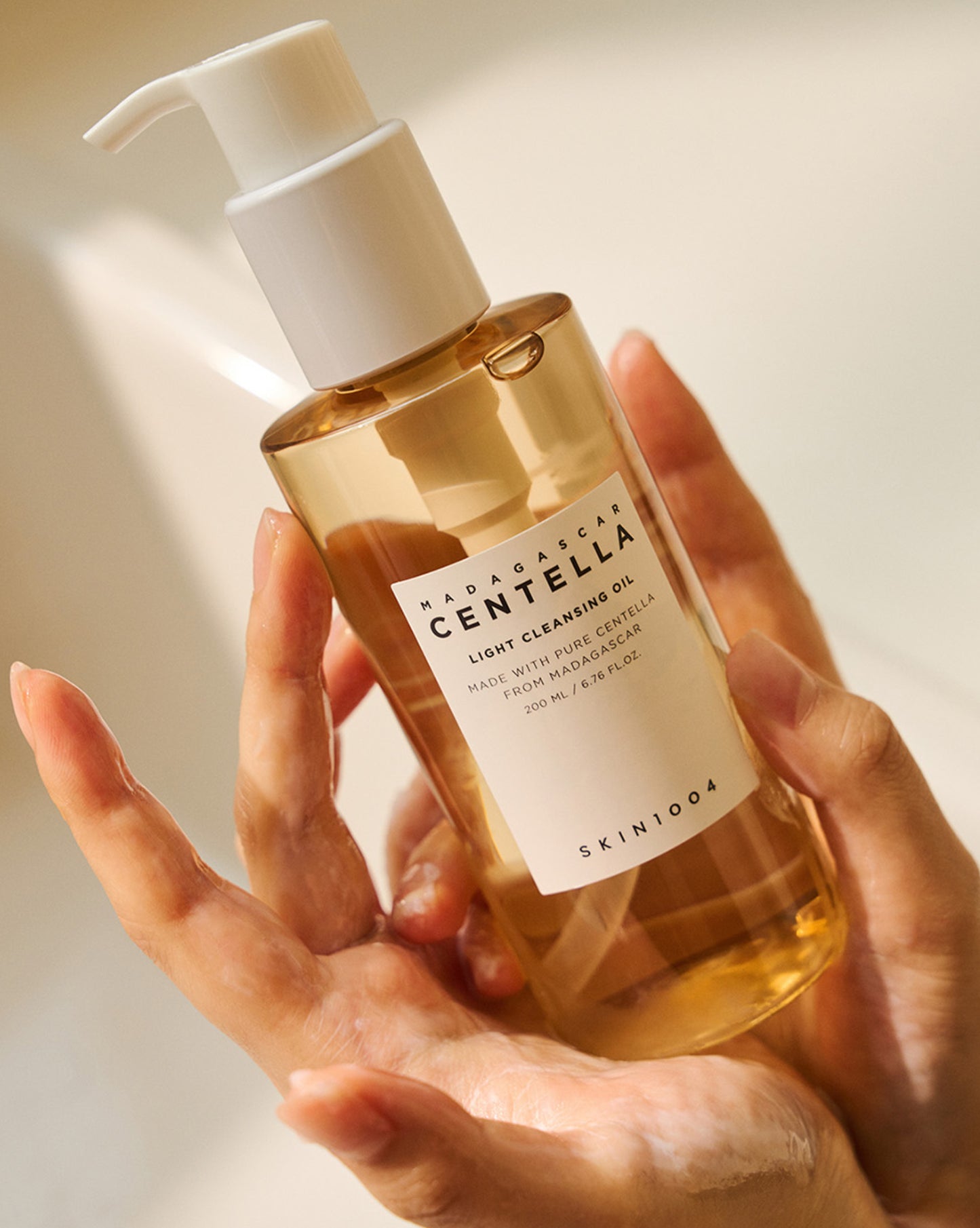 Madagascar Centella Light Cleansing Oil - 200ml by SKIN 1004